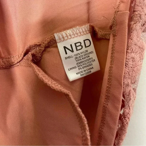 NBD Revolve Faith Floral Lace Embroidered Pink Lace Mini Dress Size Small - Picture 4 of 9